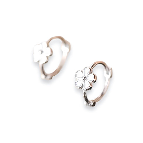 Dainty daisy huggies