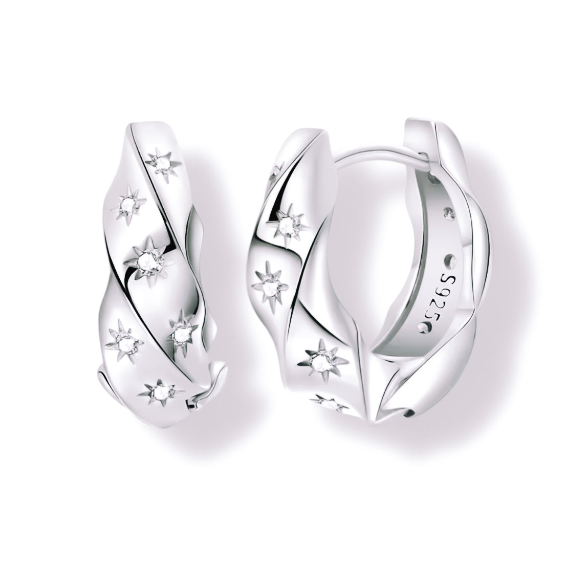 Twisted chunky star of light huggie