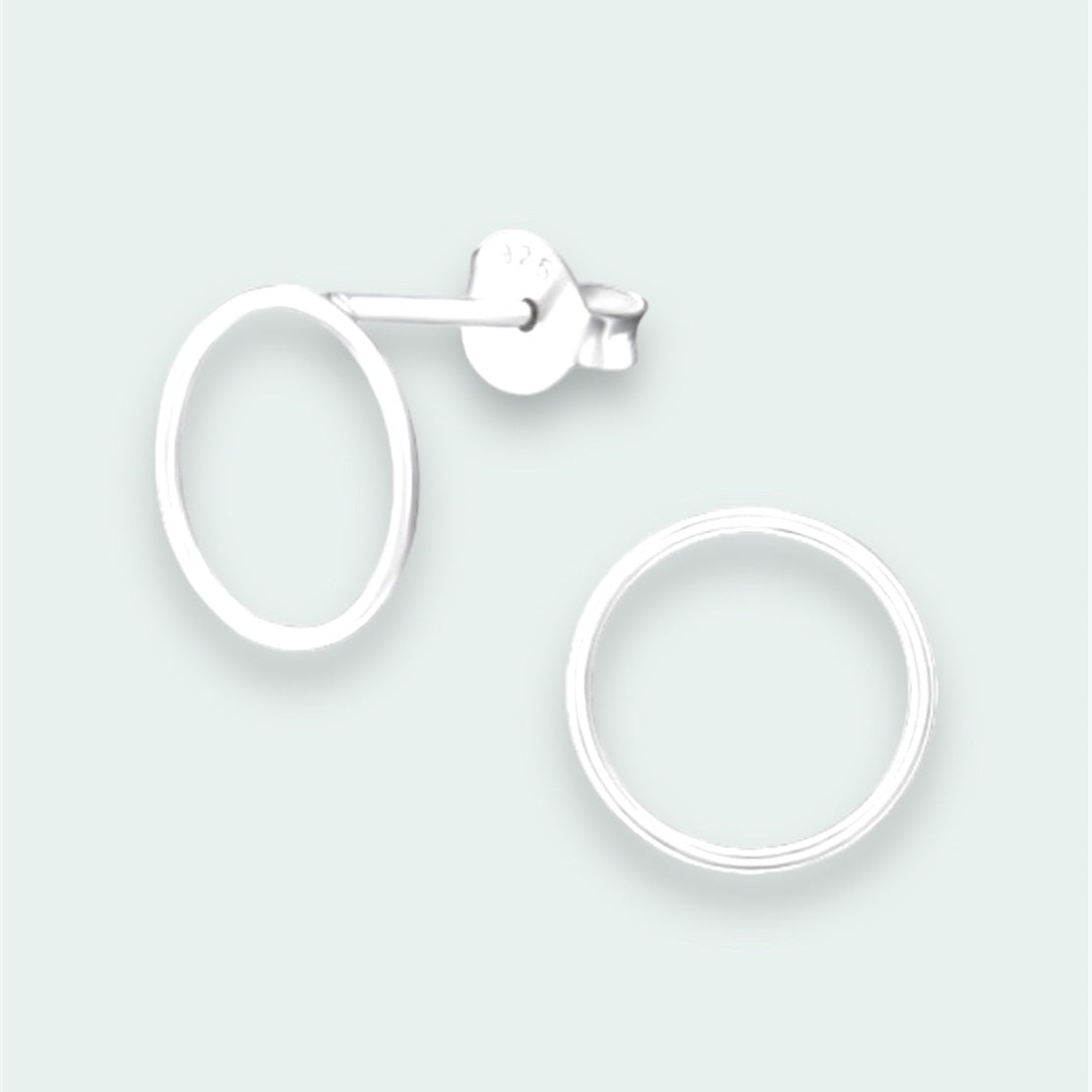 Maxi circle studs