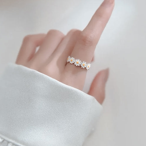 Daisy ring