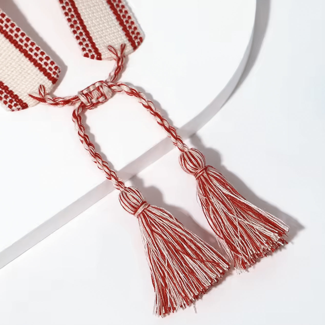 Valentines woven bracelet