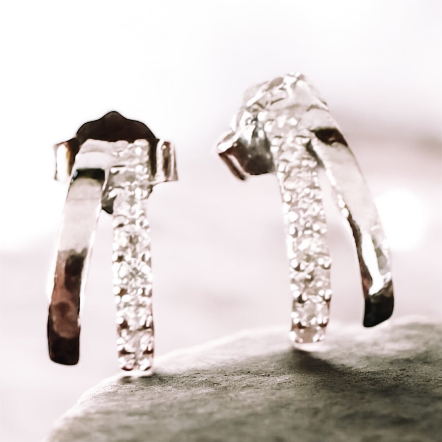 Double hoop effect with crystals