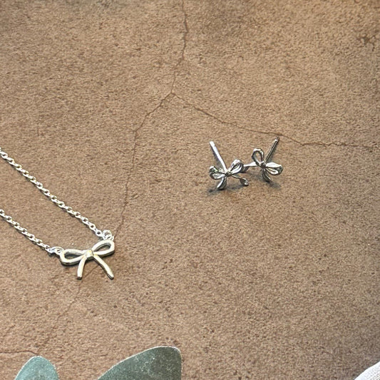 Bow studs