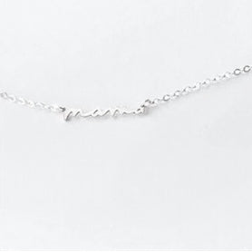 Mama script necklace