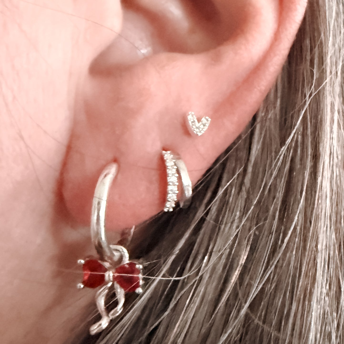 Double hoop effect with crystals