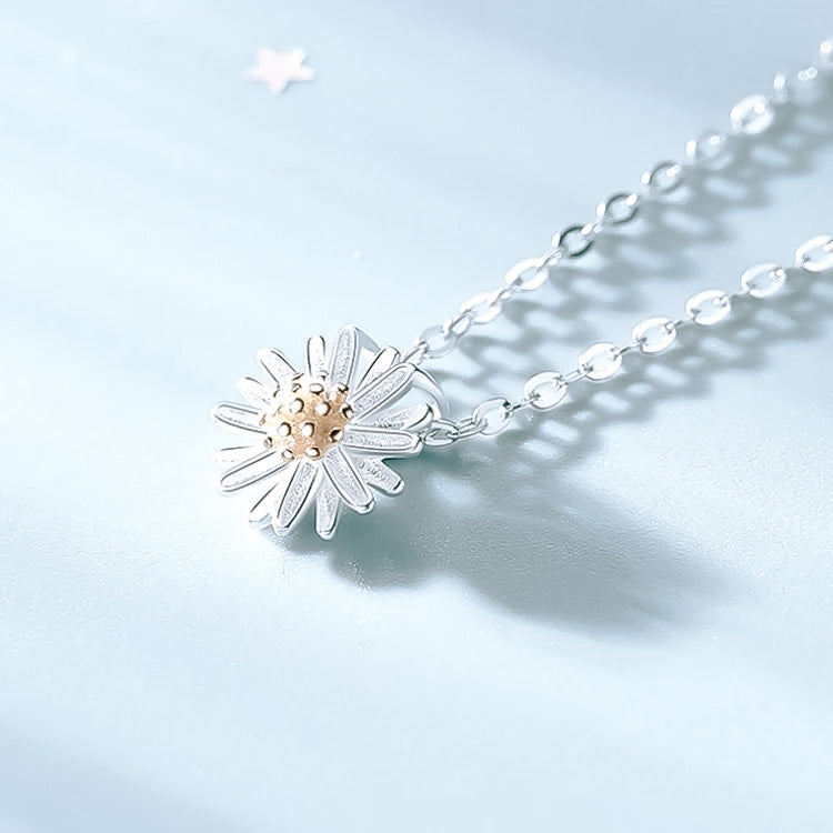 Daisy necklace